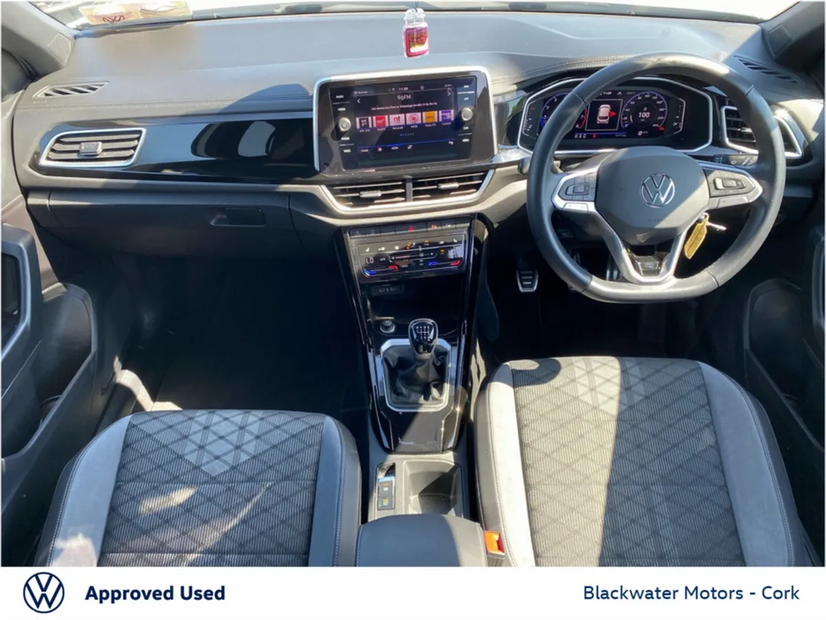 Volkswagen T-Roc SUV, Petrol, 2023, White