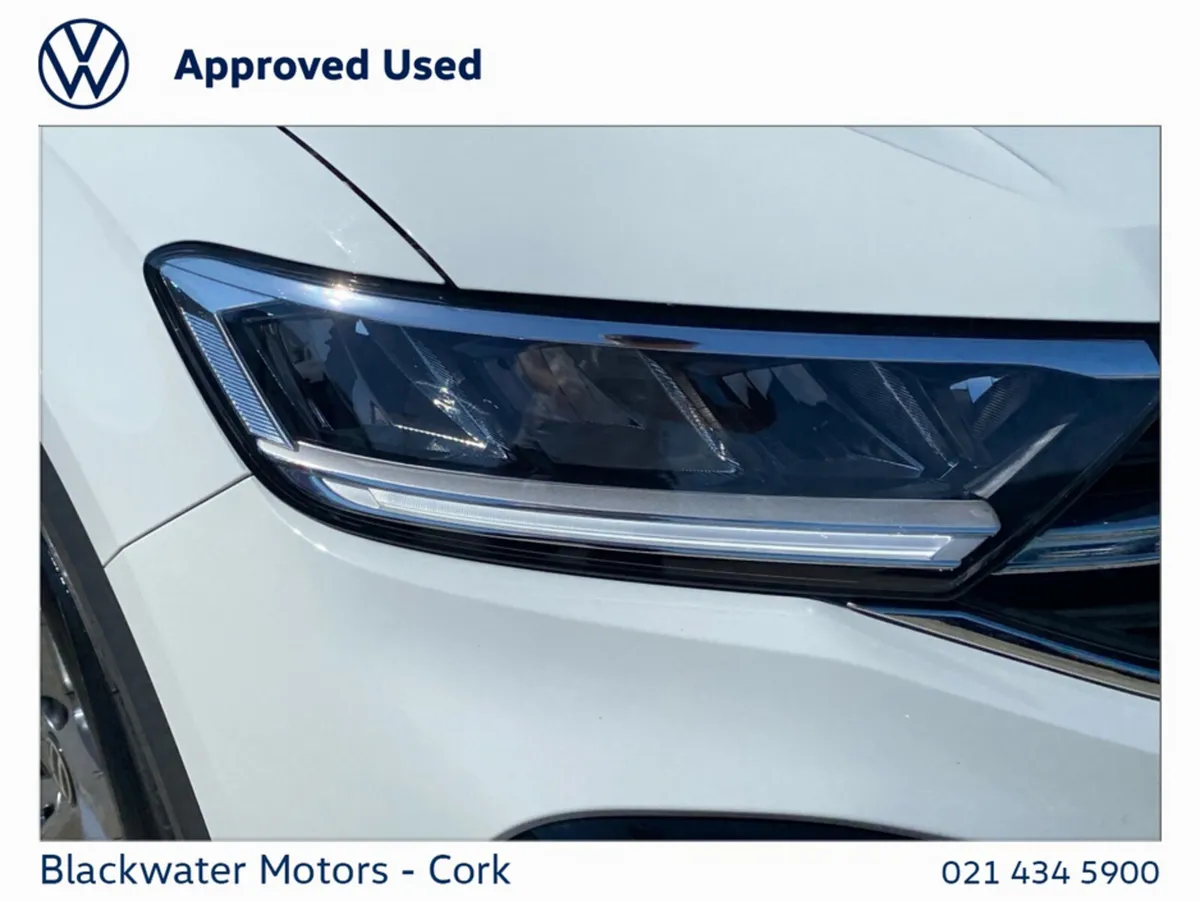 Volkswagen T-Roc SUV, Petrol, 2023, White