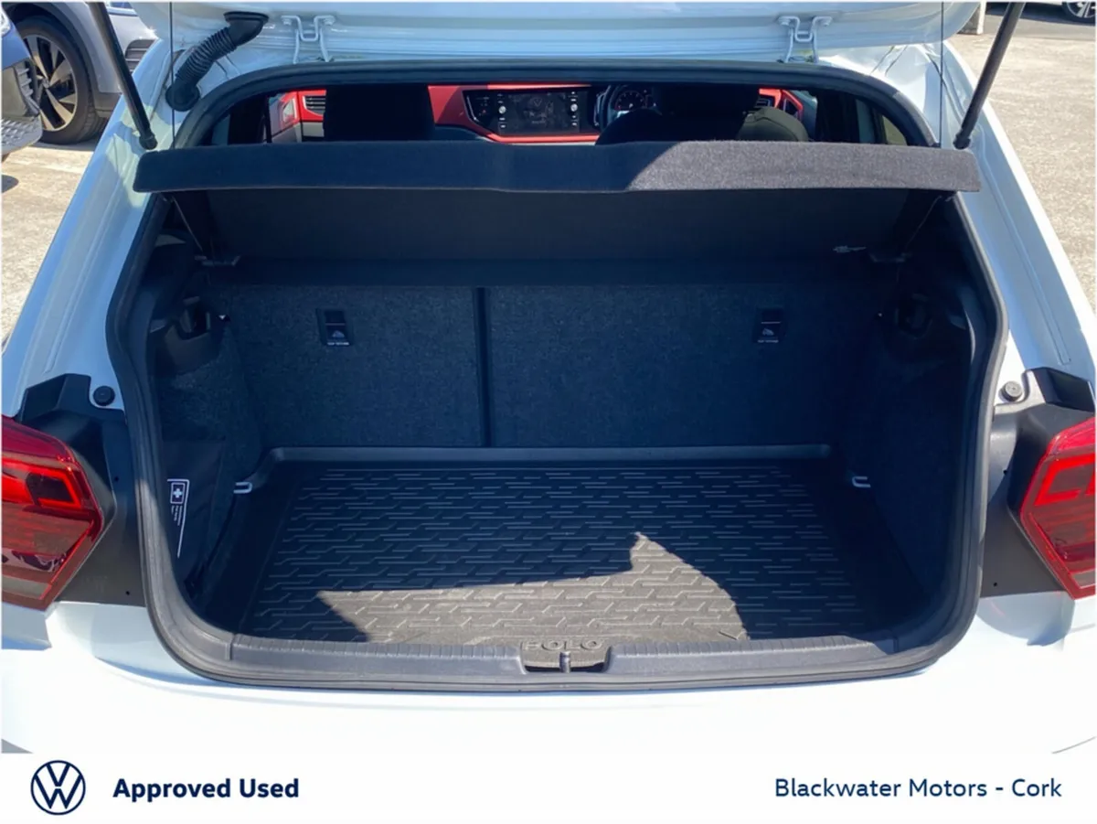 Volkswagen Polo Hatchback, Petrol, 2019, White