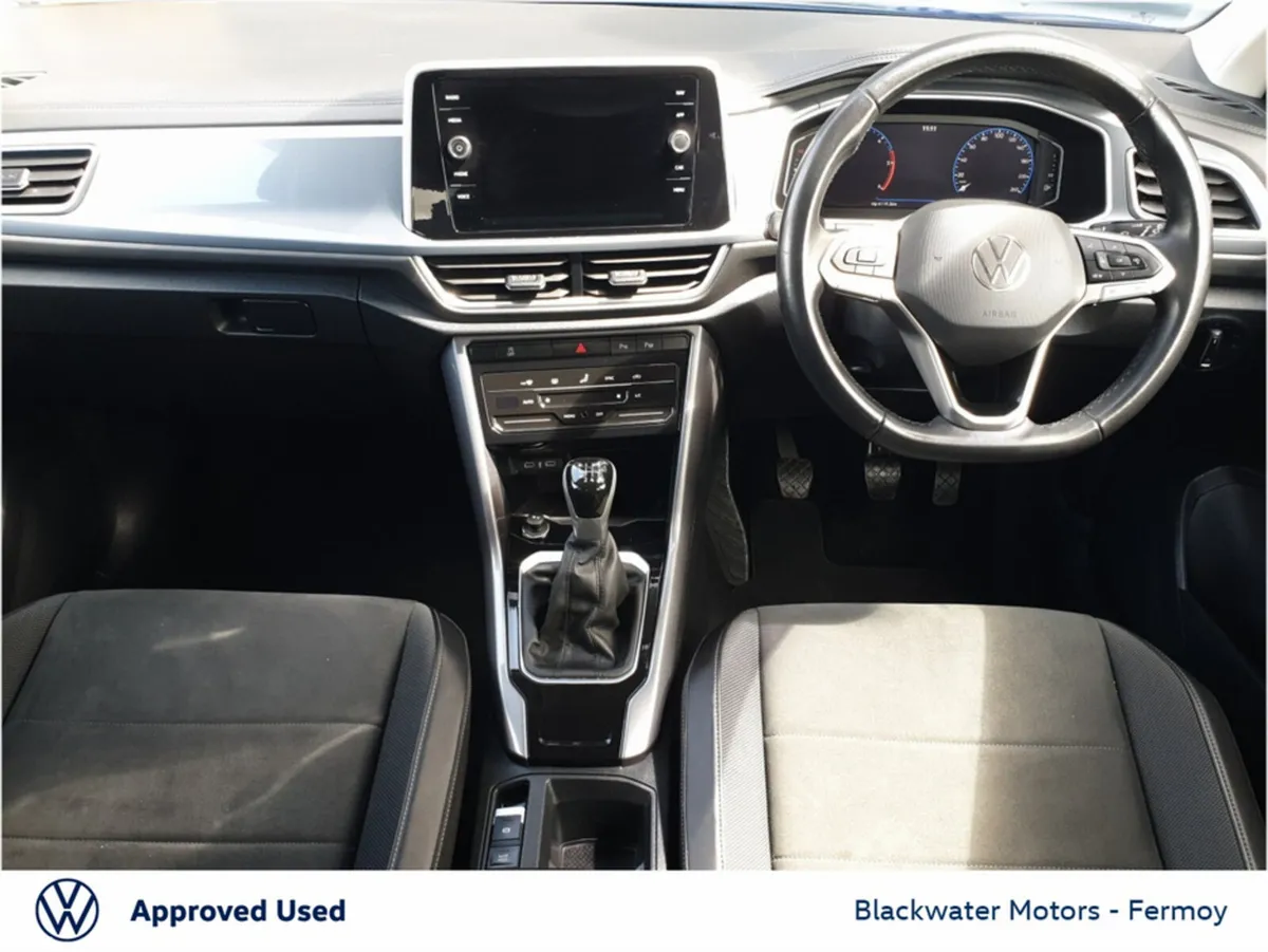 Volkswagen T-Roc SUV, Diesel, 2023, Blue