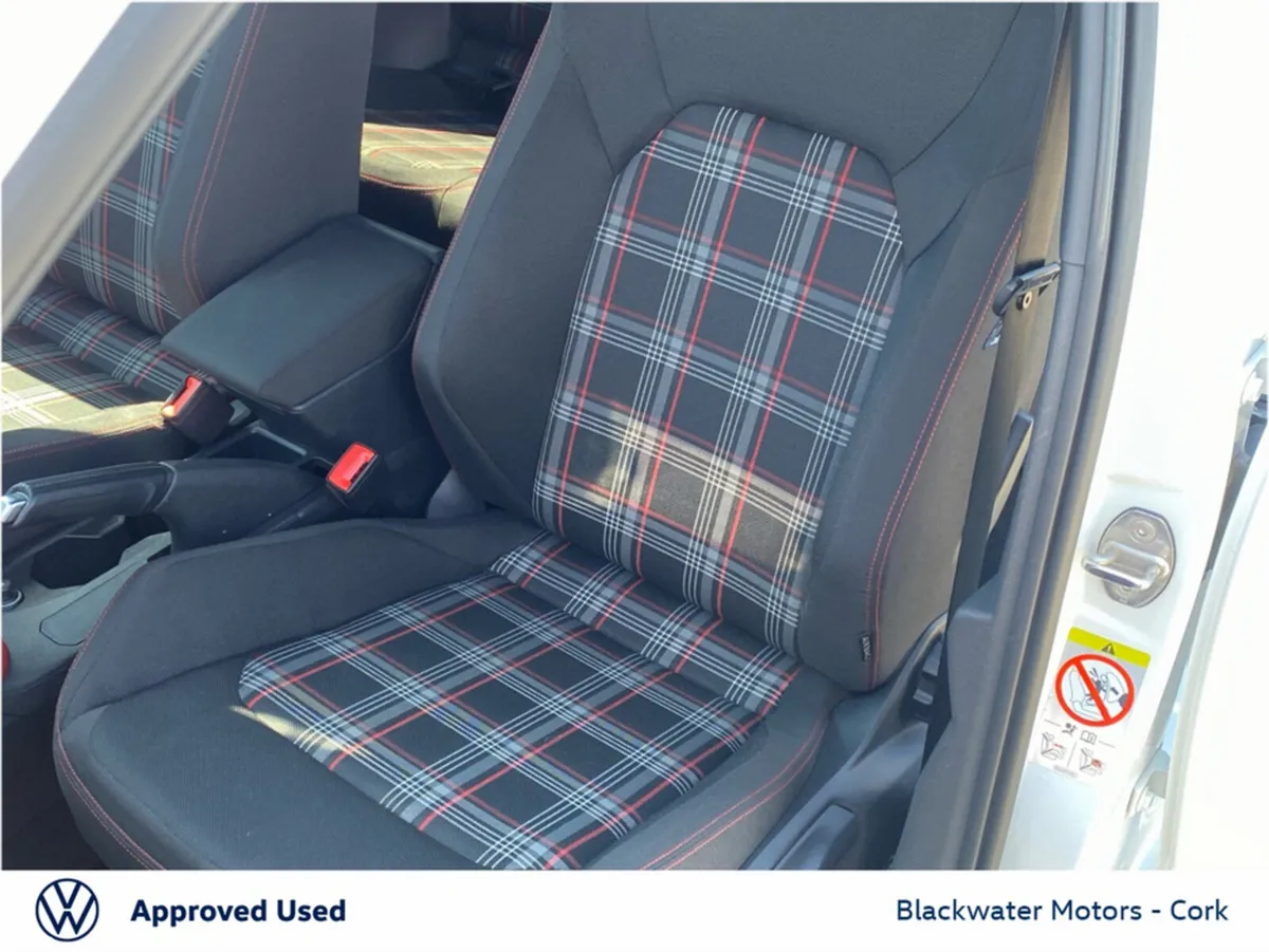 Volkswagen Polo Hatchback, Petrol, 2019, White