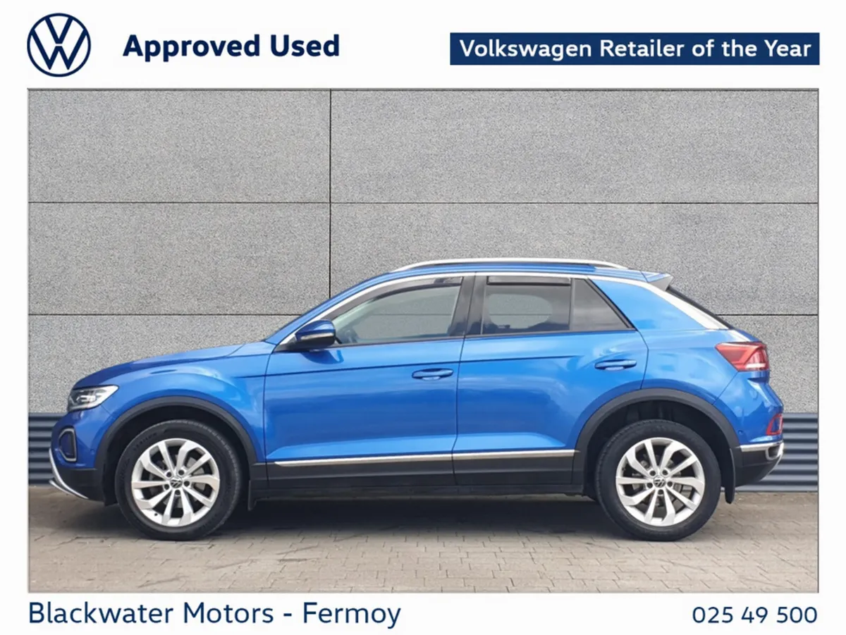 Volkswagen T-Roc SUV, Diesel, 2023, Blue