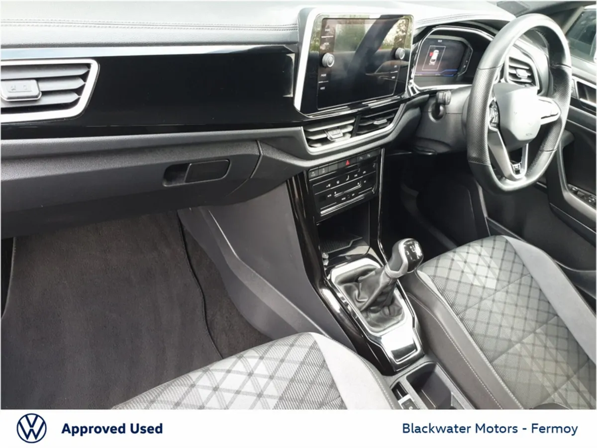 Volkswagen T-Roc SUV, Petrol, 2023, Black