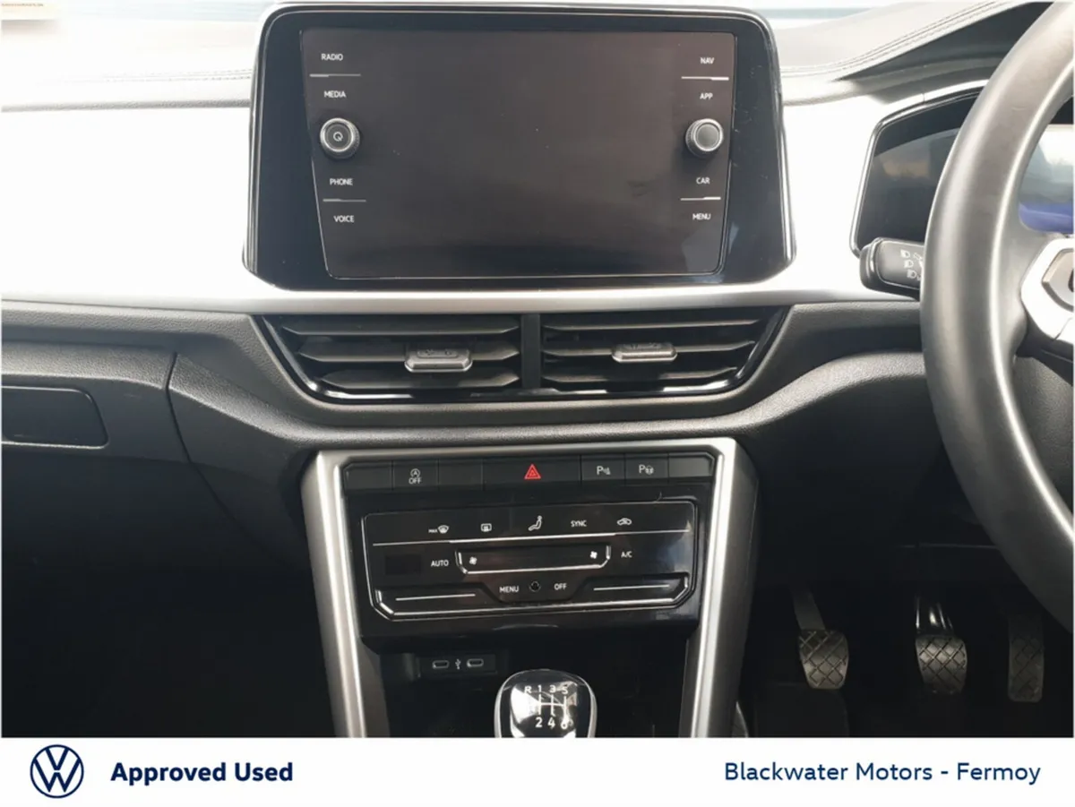 Volkswagen T-Roc SUV, Petrol, 2023, Black