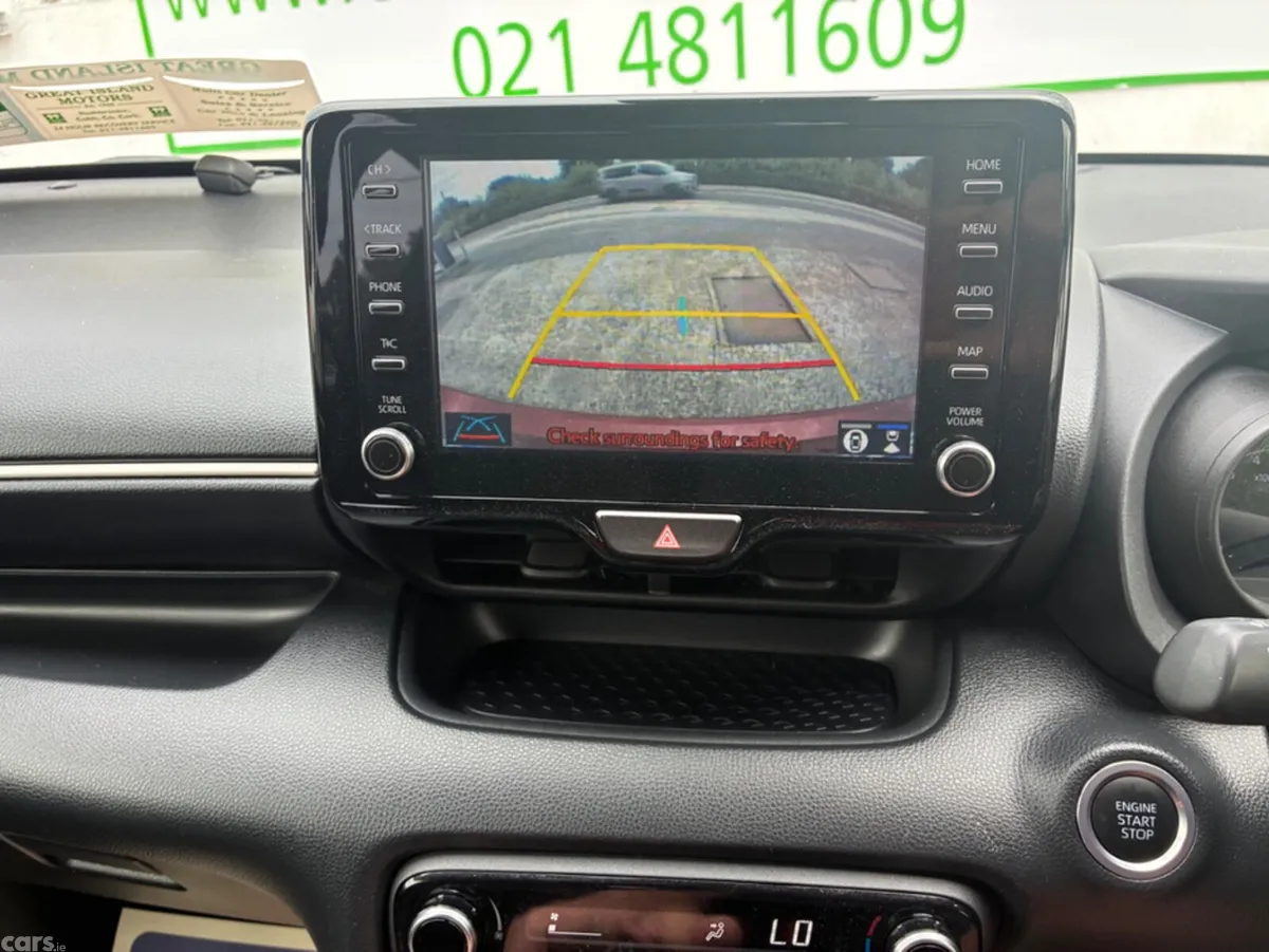 Toyota Yaris Hatchback, Petrol, 2021, Red