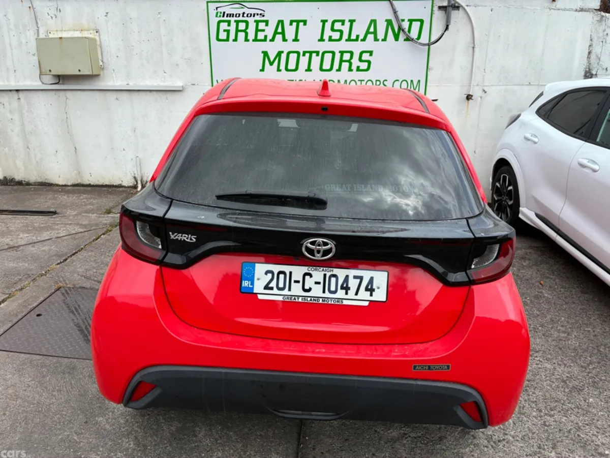 Toyota Yaris Hatchback, Petrol, 2020, Red