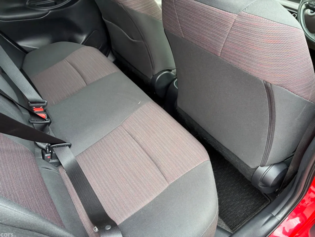 Toyota Yaris Hatchback, Petrol, 2020, Red