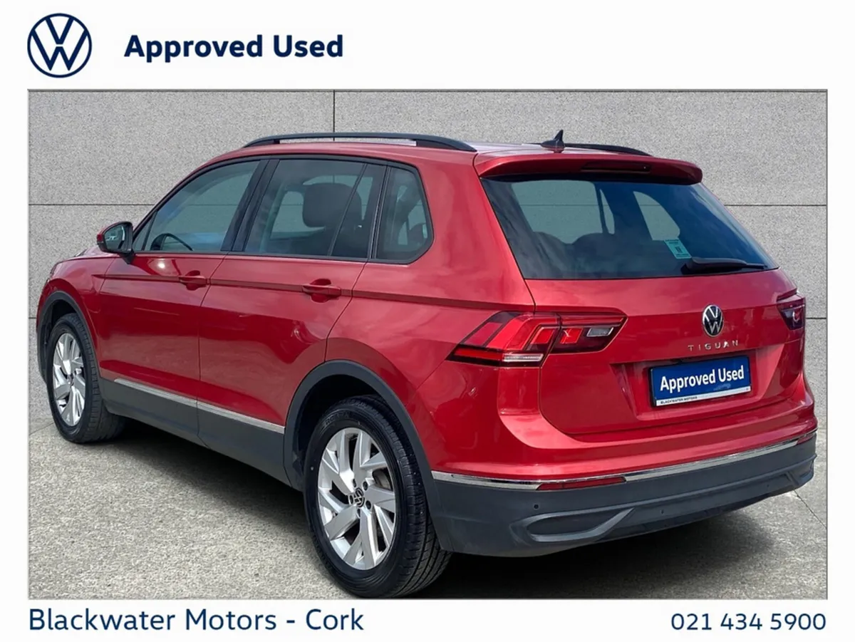 Volkswagen Tiguan SUV, Diesel, 2021, Red