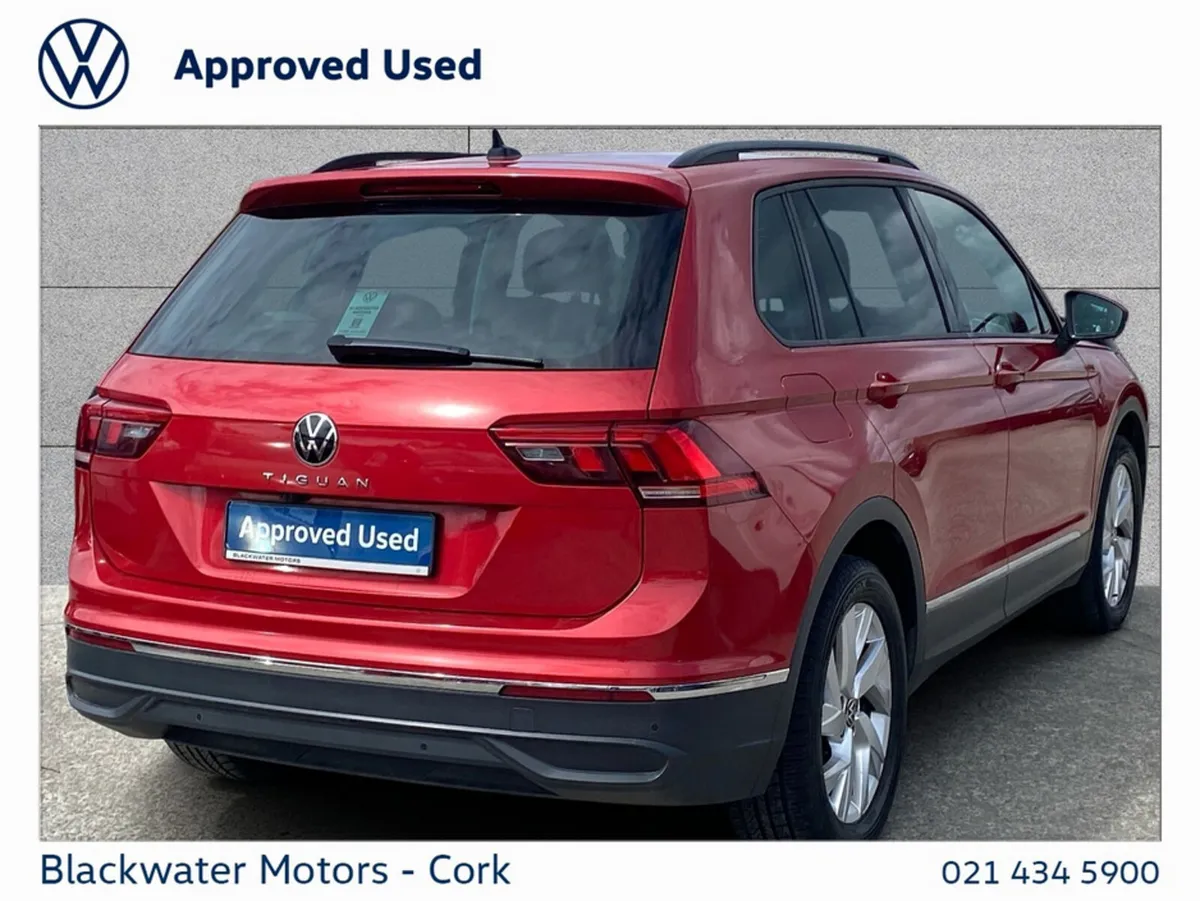 Volkswagen Tiguan SUV, Diesel, 2021, Red