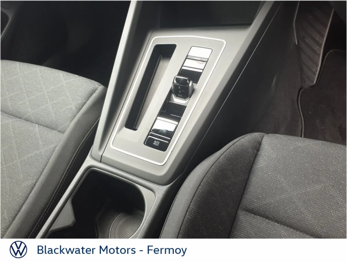 Volkswagen Golf Hatchback, Petrol, 2023, Black