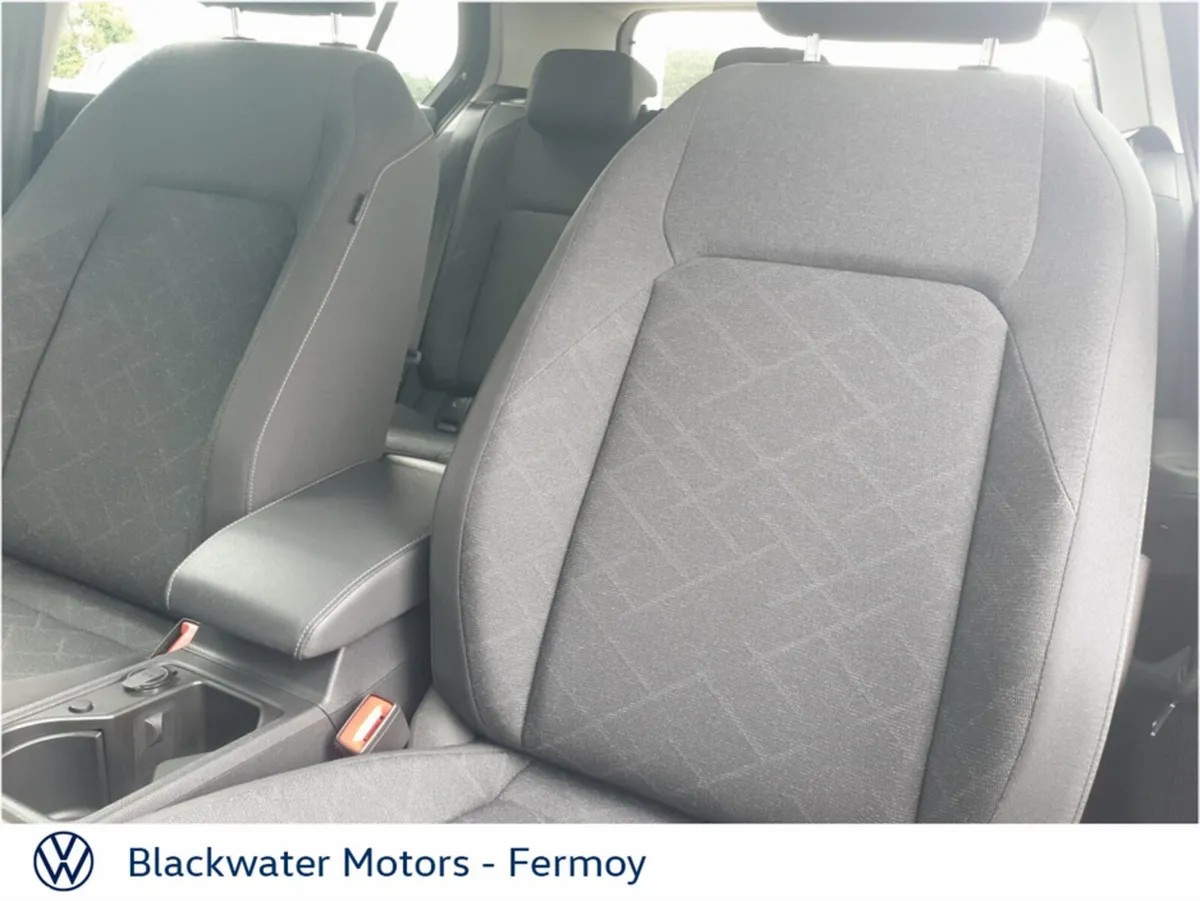 Volkswagen Golf Hatchback, Petrol, 2023, Black