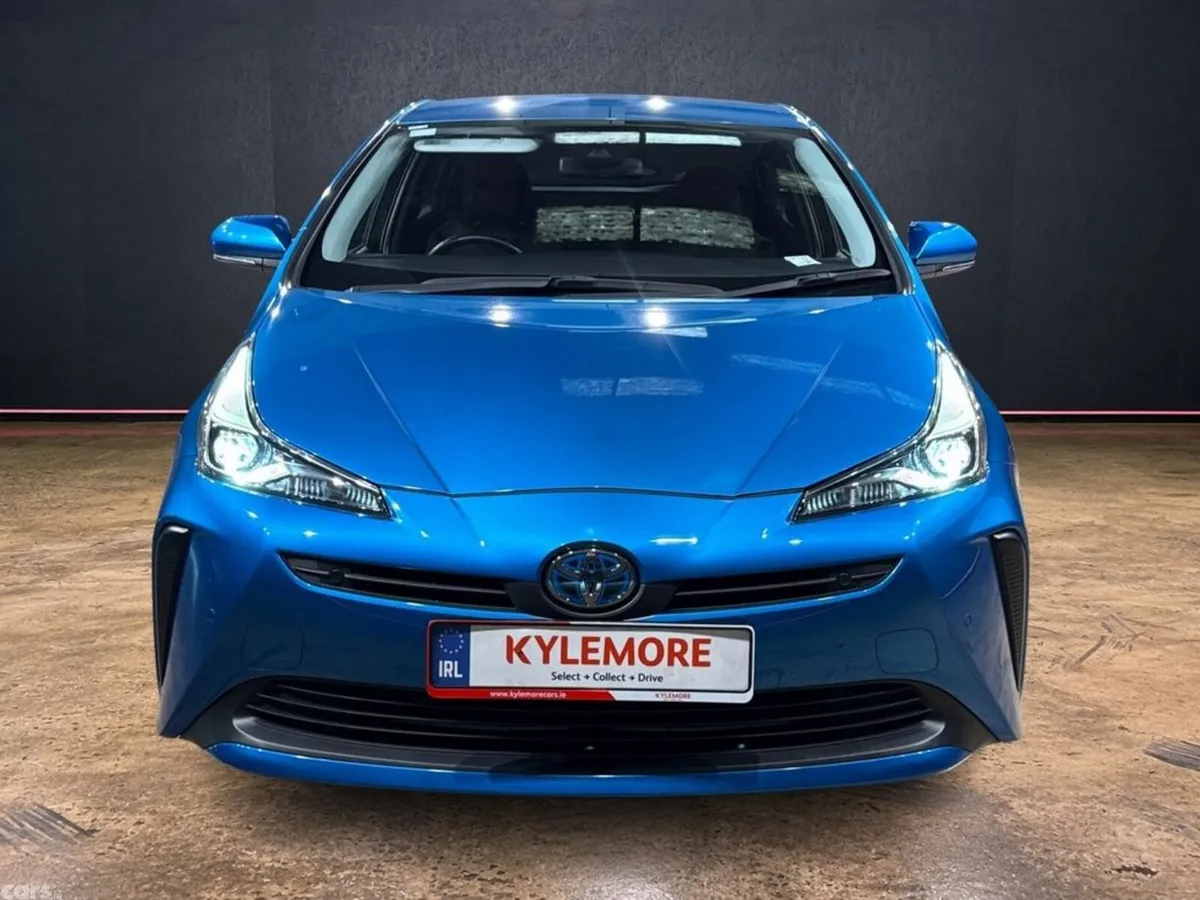 Toyota Prius Hatchback, Petrol Hybrid, 2022, Blue