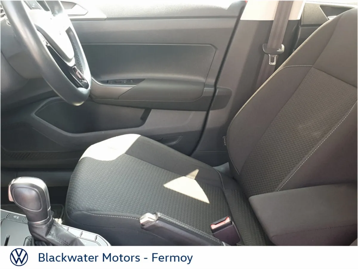 Volkswagen Polo Hatchback, Petrol, 2018, Red
