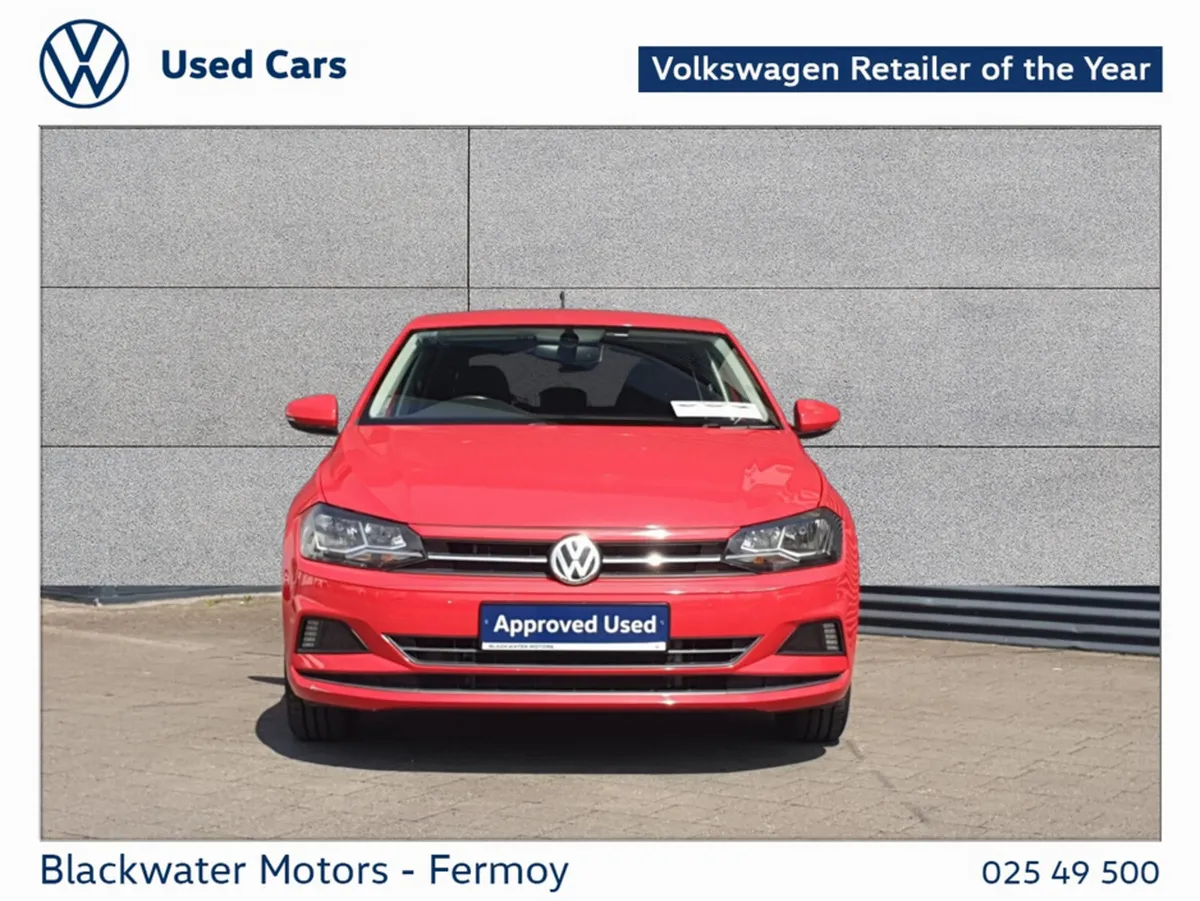 Volkswagen Polo Hatchback, Petrol, 2018, Red