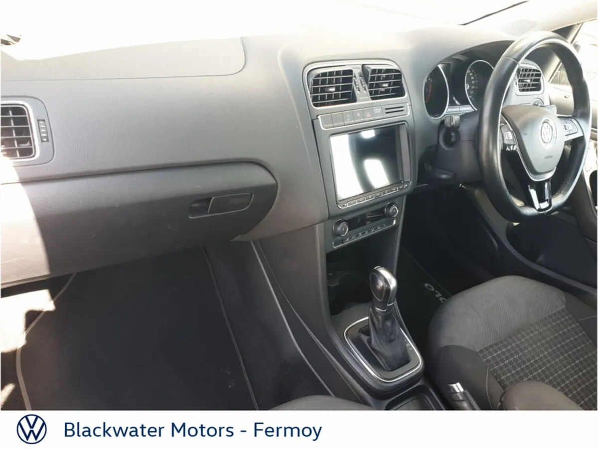 Volkswagen Polo Hatchback, Petrol, 2017, Black