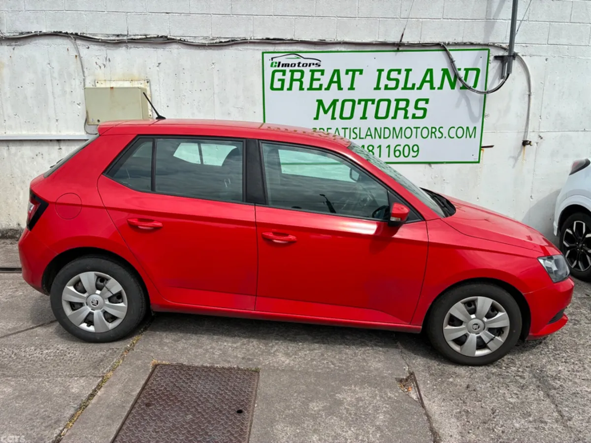 Skoda Fabia Hatchback, Petrol, 2017, Red