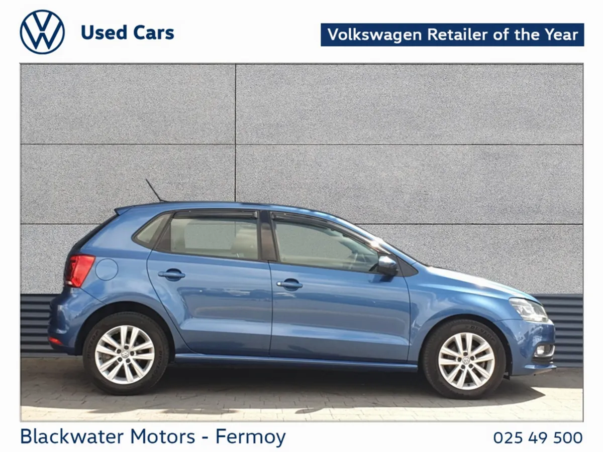 Volkswagen Polo Hatchback, Petrol, 2017, Blue