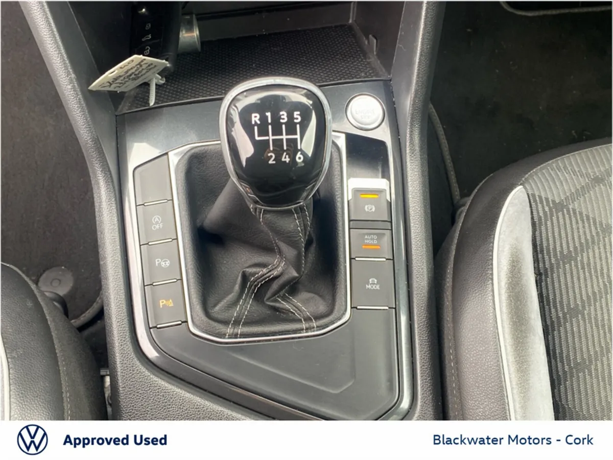 Volkswagen Tiguan Hatchback, Diesel, 2023, Black