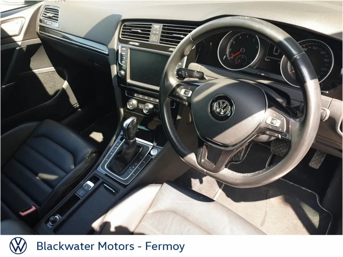 Volkswagen Golf Hatchback, Petrol, 2017, White