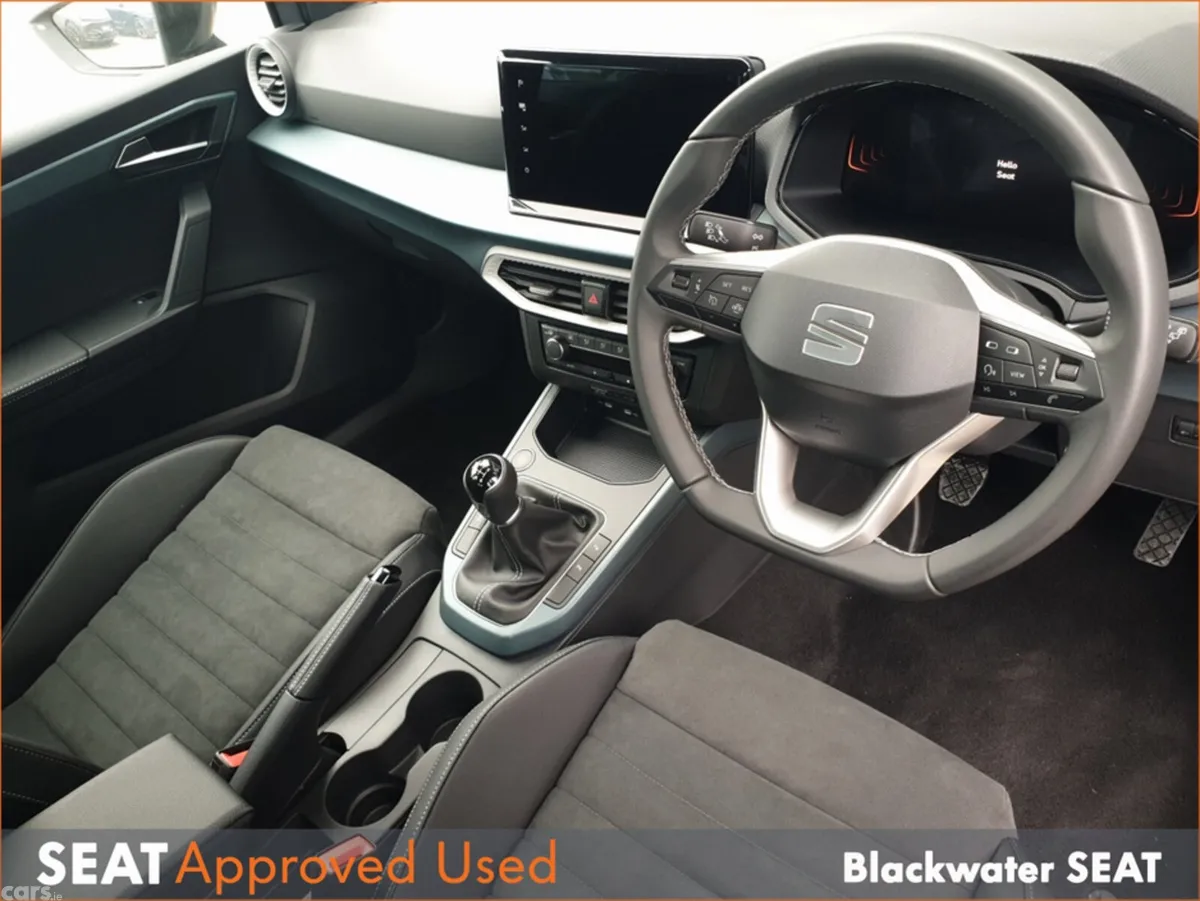 SEAT Arona Hatchback, Petrol, 2024, Black
