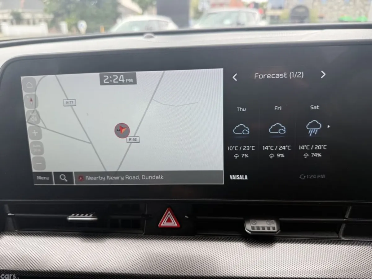 Kia Sportage MPV, Diesel Hybrid, 2023, Red