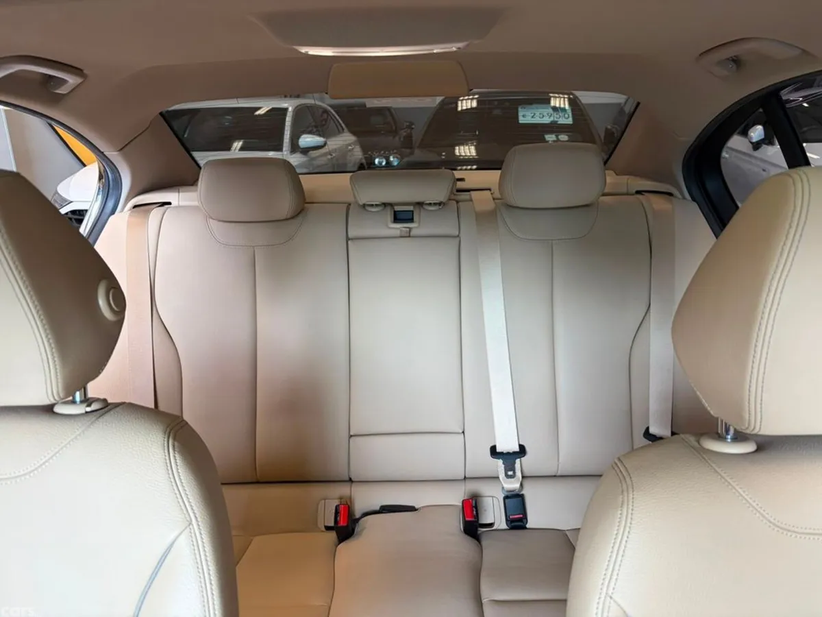 BMW 3-Series Saloon, Petrol Plug-in Hybrid, 2016, Black