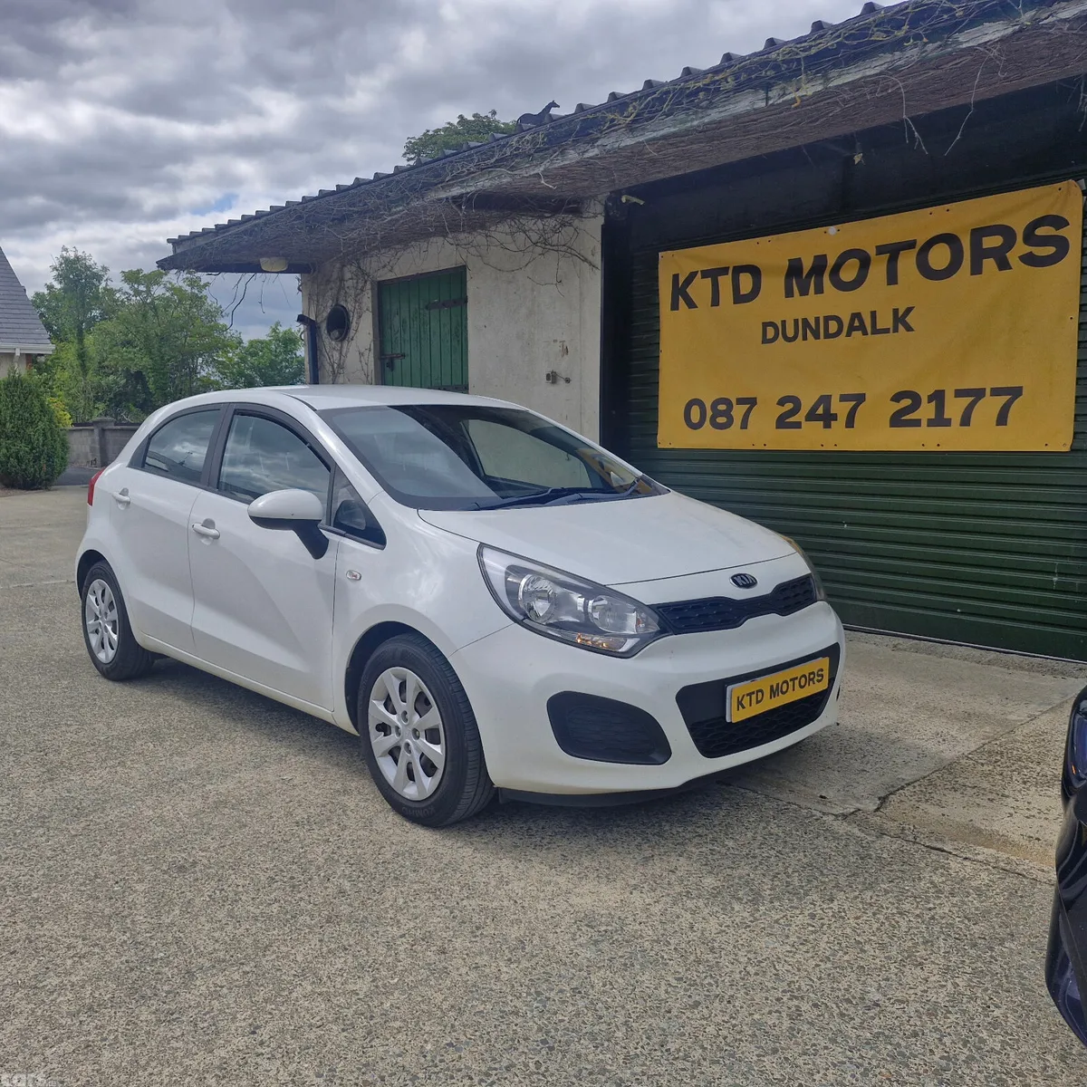 Kia Rio Hatchback, Petrol, 2014, White