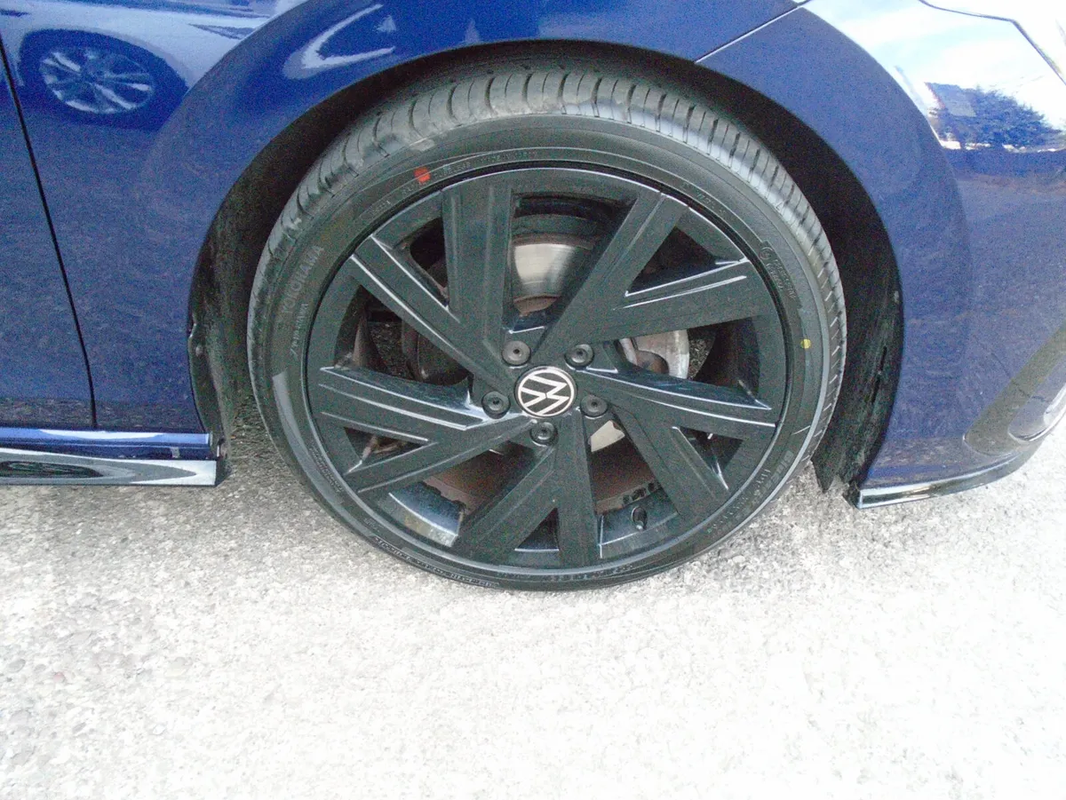 Volkswagen Golf Estate, Petrol, 2021, Blue