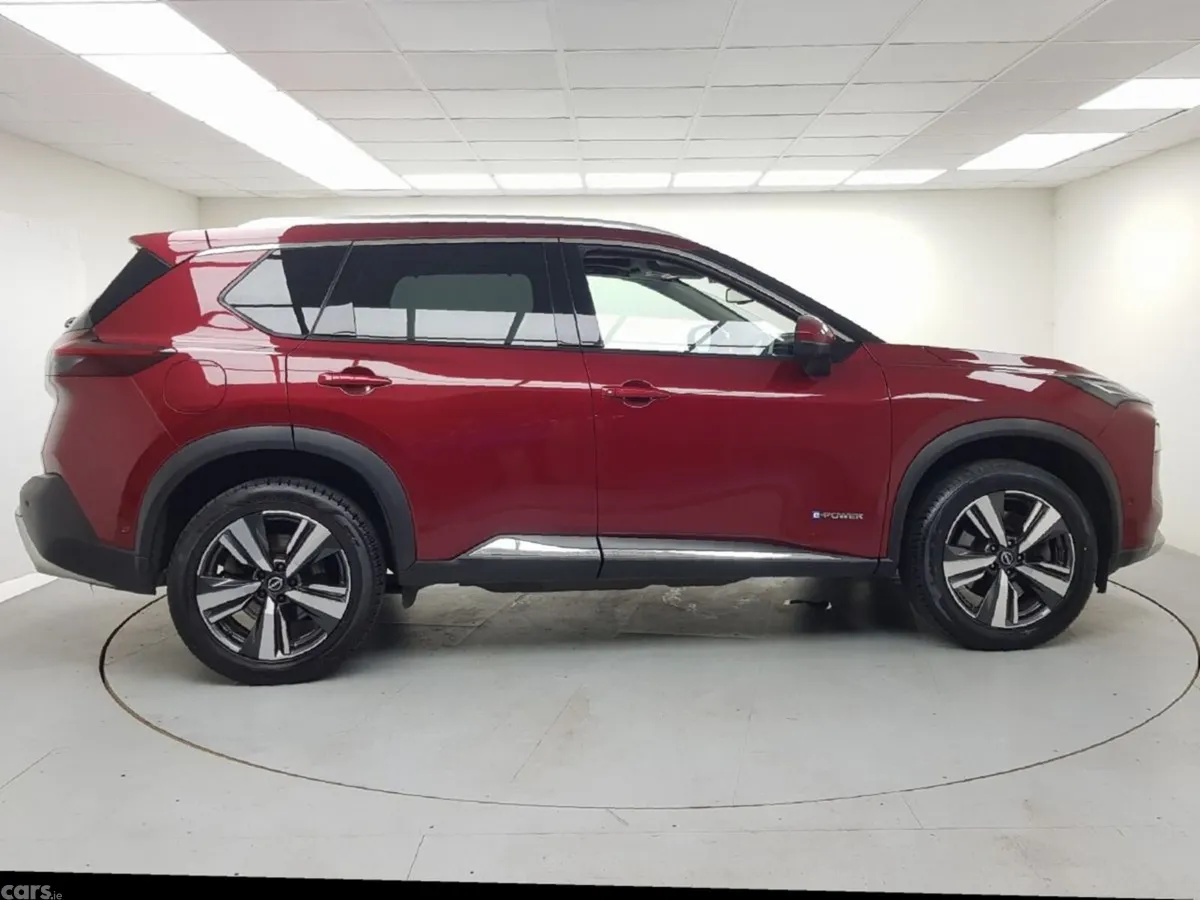 Nissan X-Trail SUV, Petrol Hybrid, 2023, Red