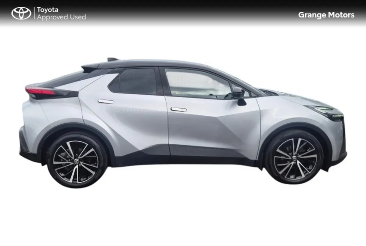 Toyota C-HR SUV, Petrol Hybrid, 2024, Silver