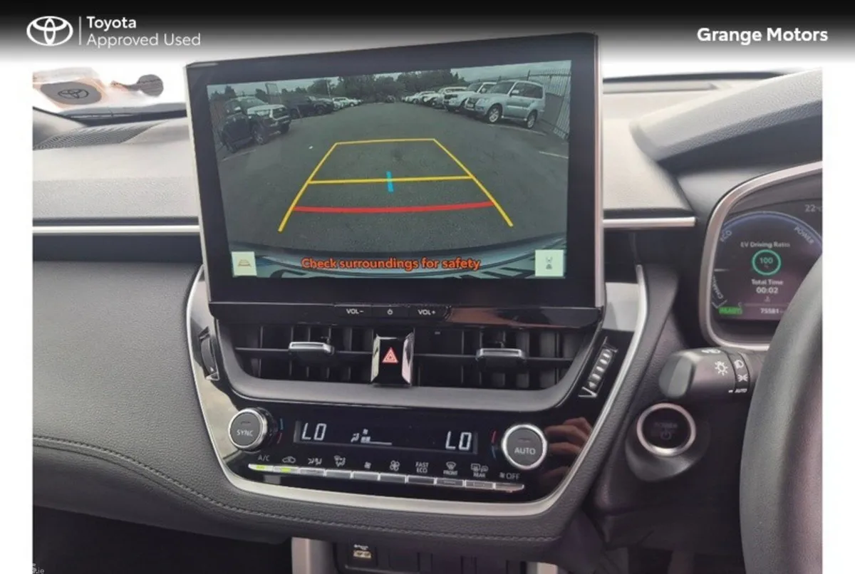 Toyota Corolla Cross Hatchback, Petrol Hybrid, 2023, Silver