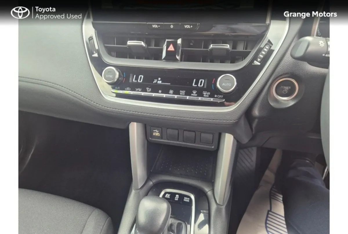 Toyota Corolla Cross Hatchback, Petrol Hybrid, 2023, Silver
