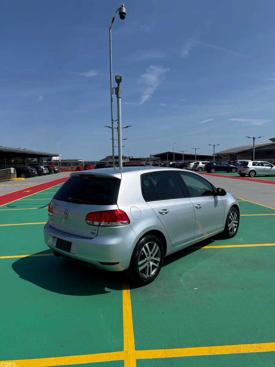 Volkswagen Golf Hatchback, Petrol, 2011, Silver
