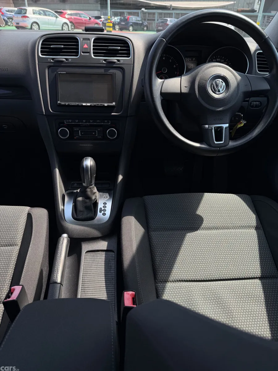 Volkswagen Golf Hatchback, Petrol, 2011, Silver