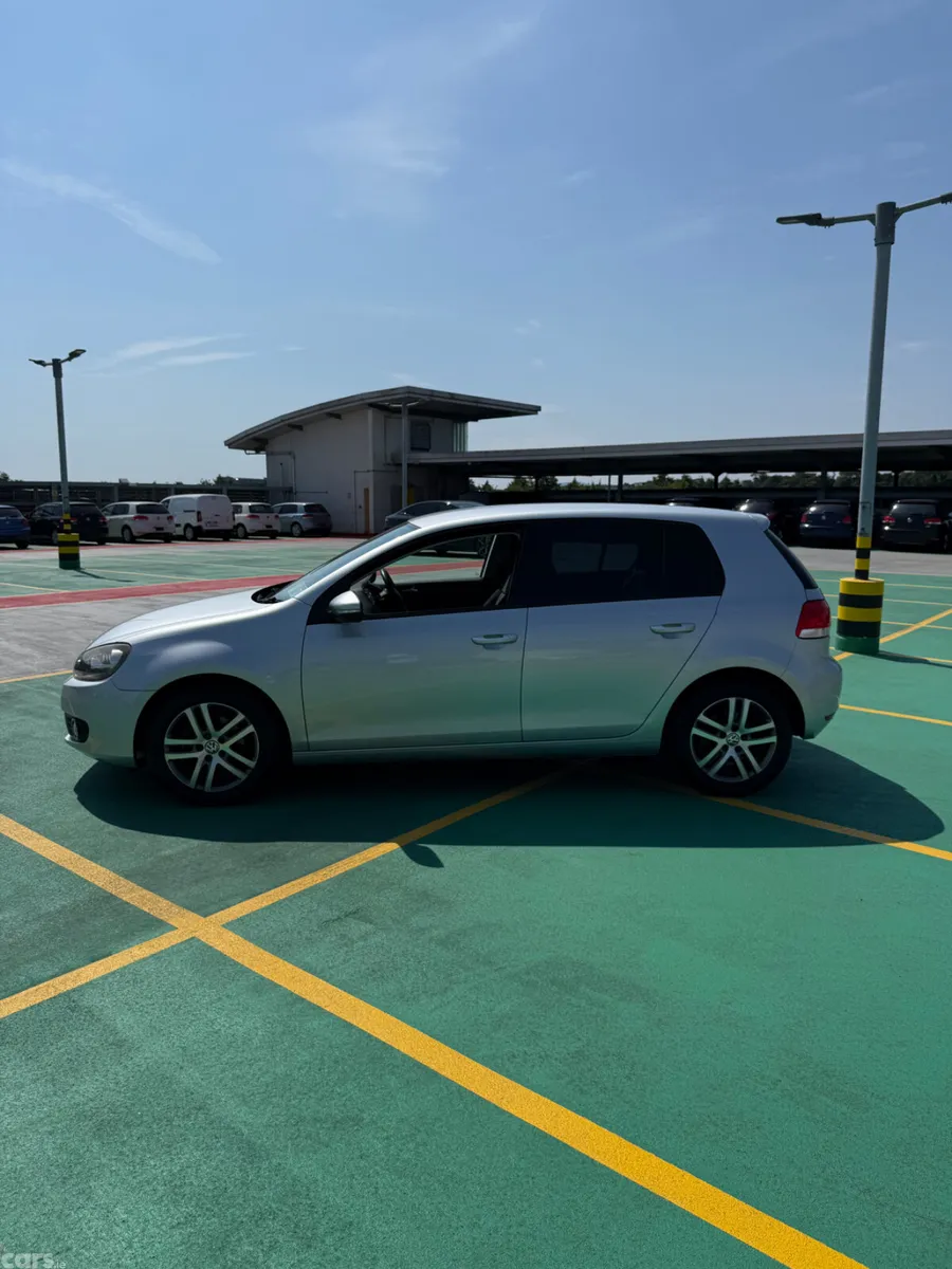 Volkswagen Golf Hatchback, Petrol, 2011, Silver