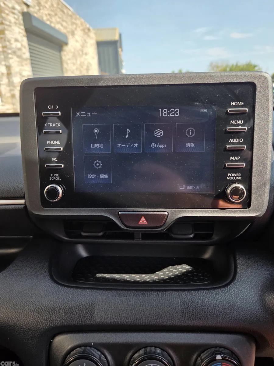 Toyota Yaris Hatchback, Petrol, 2021, White