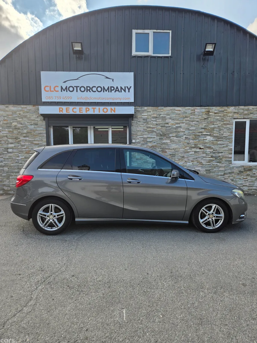 Mercedes-Benz B-Class Hatchback, Petrol, 2013, Grey