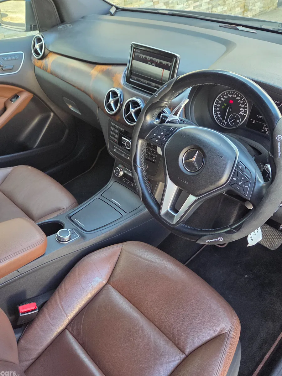 Mercedes-Benz B-Class Hatchback, Petrol, 2013, Grey