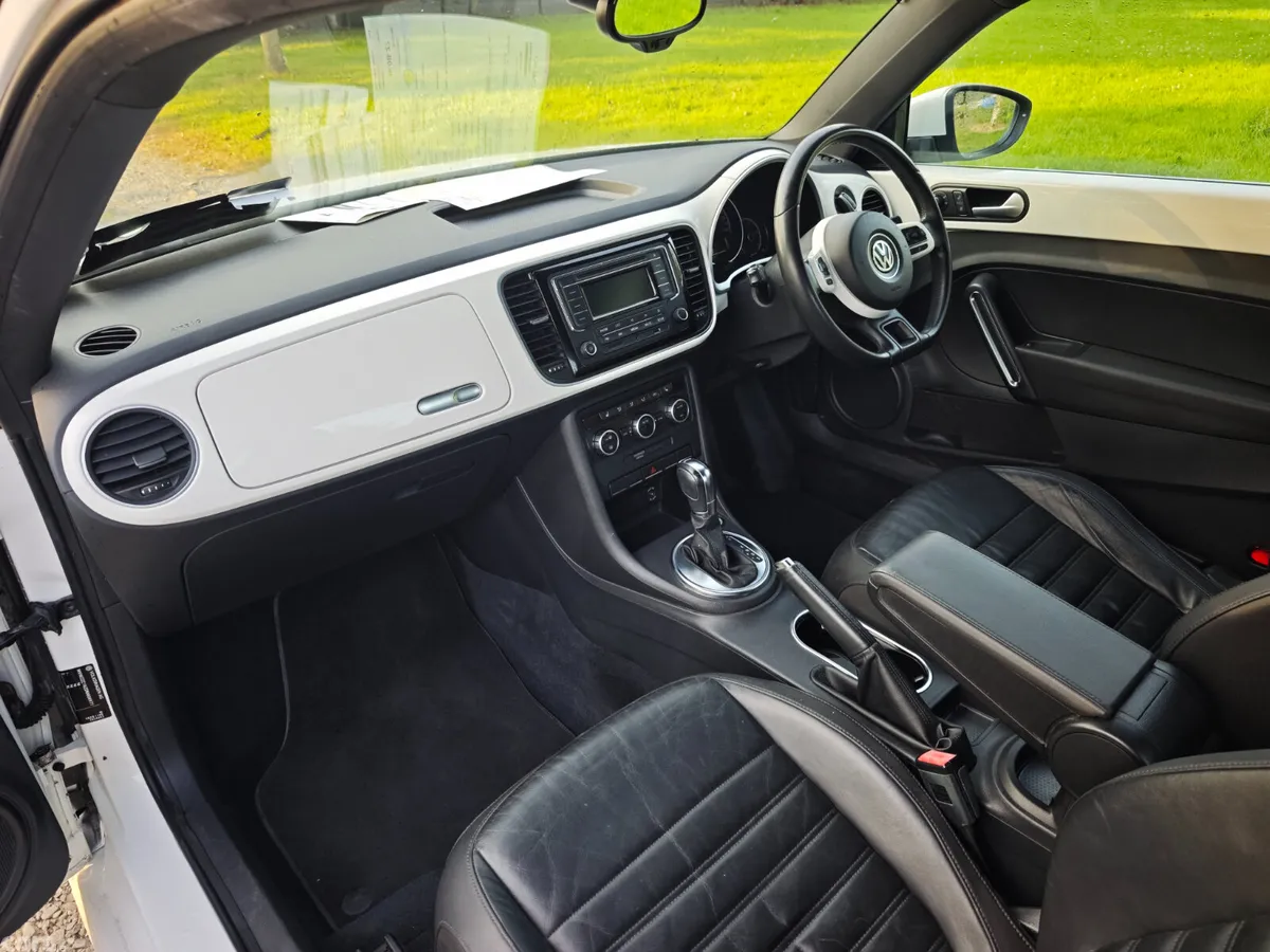 Volkswagen Beetle Hatchback, Petrol, 2012, White