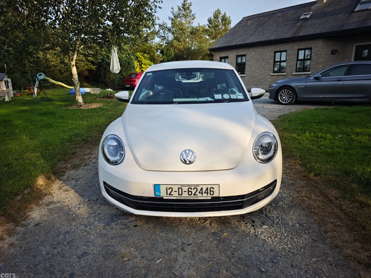 Volkswagen Beetle Hatchback, Petrol, 2012, White