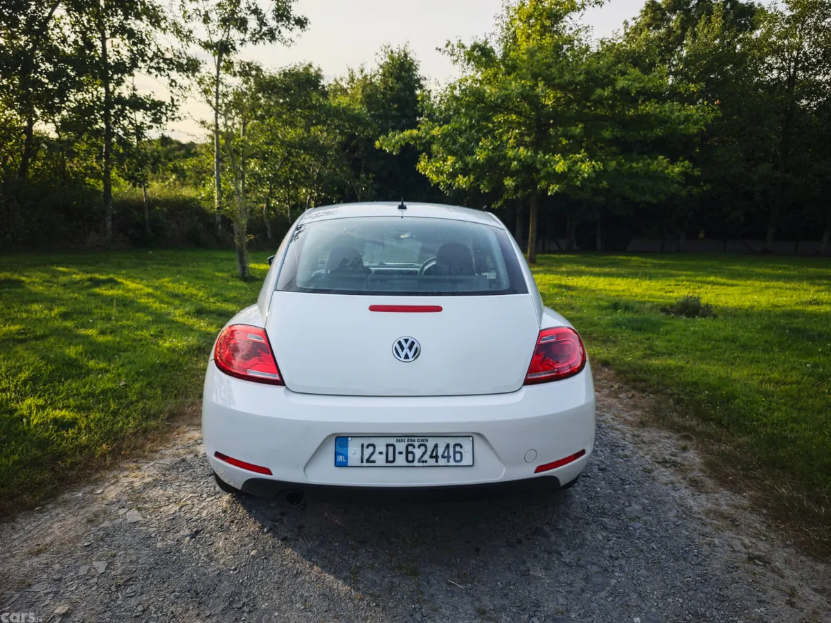 Volkswagen Beetle Hatchback, Petrol, 2012, White