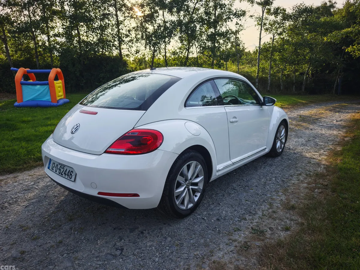 Volkswagen Beetle Hatchback, Petrol, 2012, White