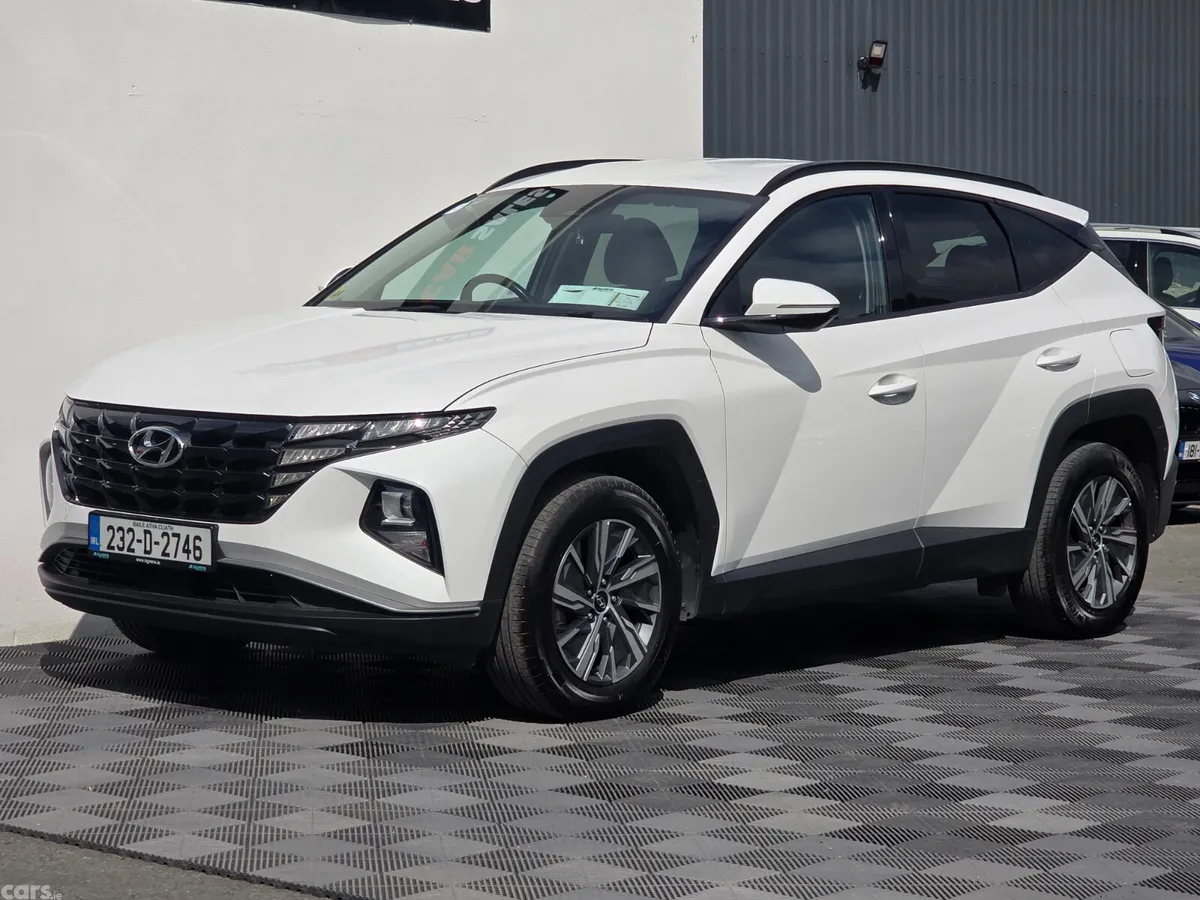 Hyundai Tucson SUV, Petrol Hybrid, 2023, White