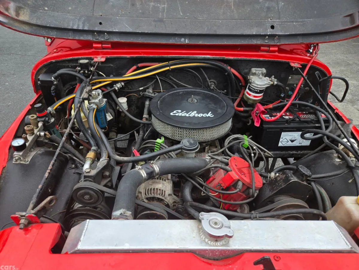 Jeep Renegade SUV, Petrol, 1975, Red