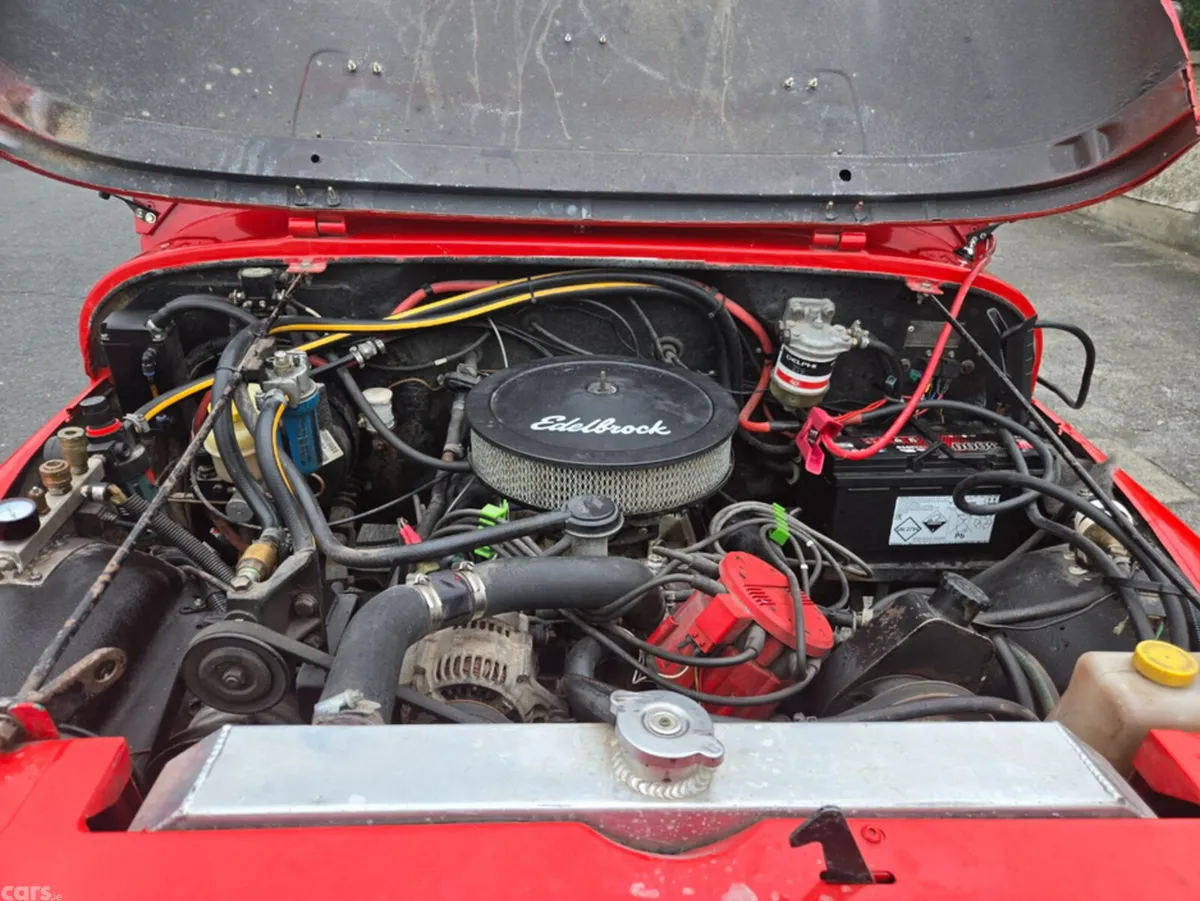 Jeep Renegade SUV, Petrol, 1975, Red
