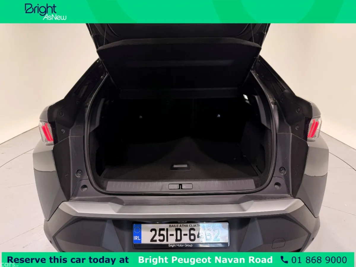 Peugeot 3008 SUV, Petrol, 2025, Grey