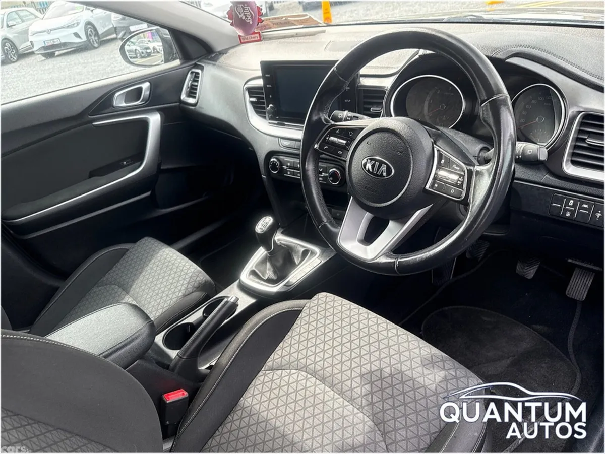 Kia XCeed Hatchback, Diesel, 2021, Grey