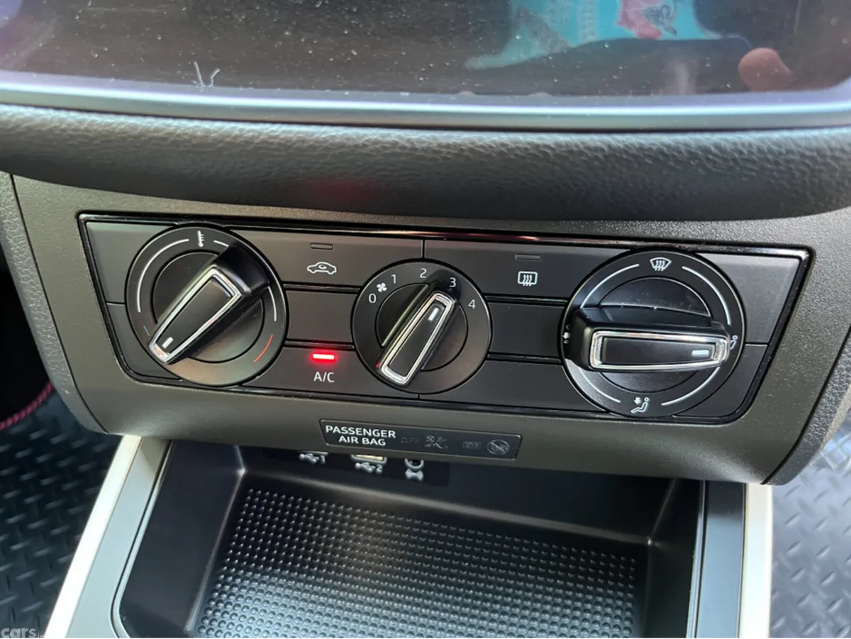 SEAT Arona SUV, Diesel, 2018, Red