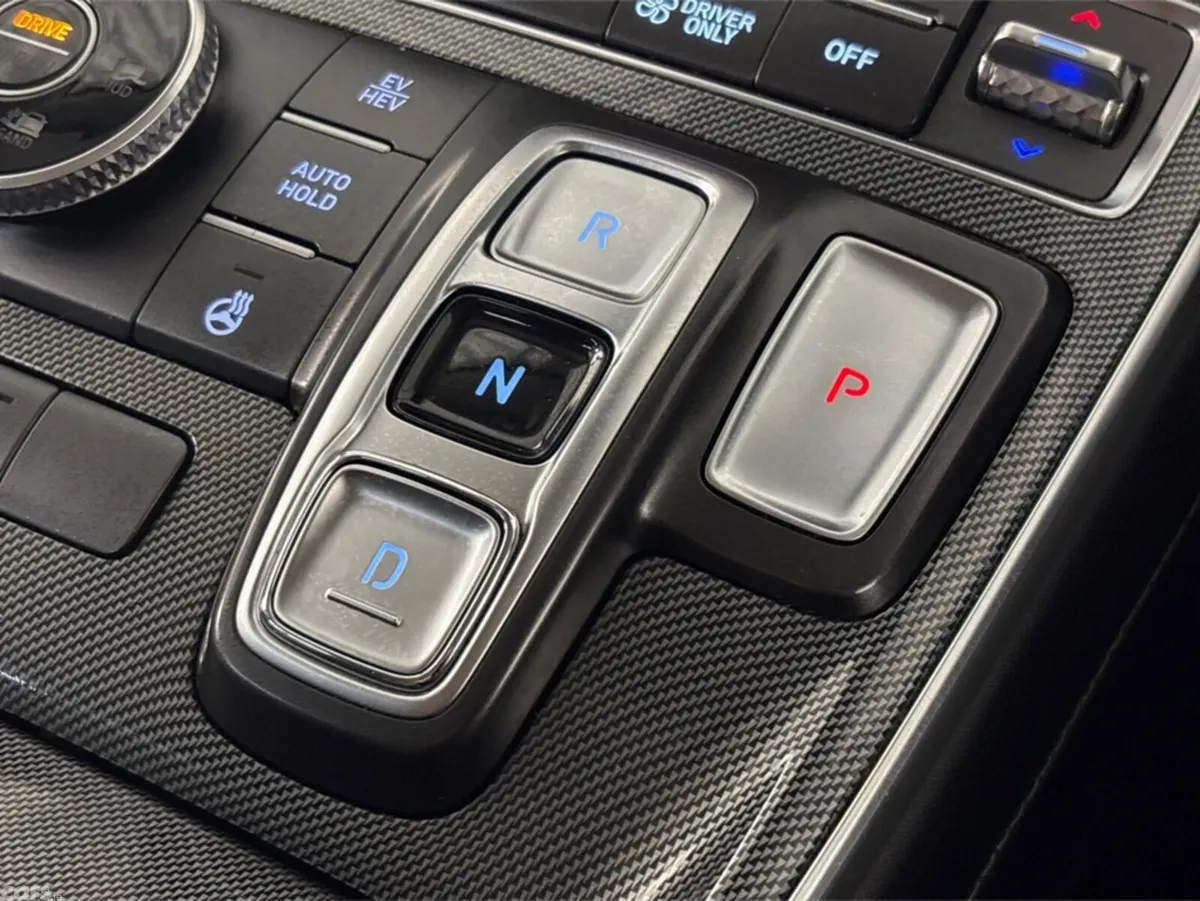 Hyundai Santa Fe Estate, Petrol Plug-in Hybrid, 2023, Black