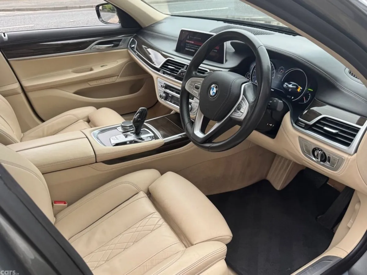 BMW 7-Series Saloon, Diesel, 2018, Grey